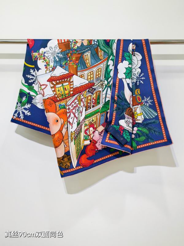 LV silk Scarf 90X90cm E011017